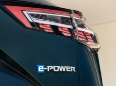Nissan zmienia zdanie. Genialny napęd e-Power dostanie wtyczkę, bo elektryki łapią zadyszkę