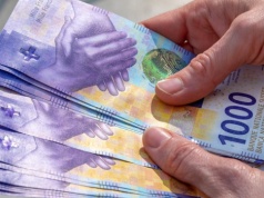 Frank szwajcarski najdroższy od kwietnia. Doszło do wyłamania z kanału