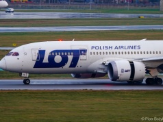 LOT. Jeden boeing 787 uziemiony w Miami