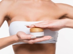 To serum działa jak niewidzialny biustonosz. Bosko wypełnia i unosi biust