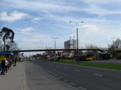 Kierowca ciężarówki ukarany za uszkodzenie kładki w Bydgoszczy. Sam zgłosił się na policję