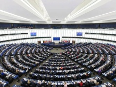 PE zaakceptował pożyczkę dla Ukrainę w wysokości 90 mld euro