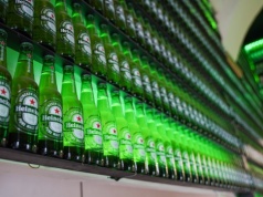 Heineken zredukuje 6 000 miejsc pracy po spadku popytu na piwo