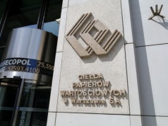 Rekordowe ożywienie na GPW. Kapitał płynie szerokim strumieniem. Korekta wisi w powietrzu?