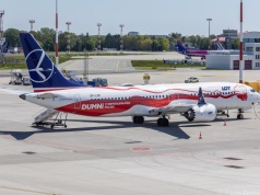 PLL LOT: Rekordowy 2025 rok i 11,7 mln pasażerów