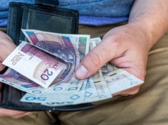 Polacy inwestują. Rekordowe pieniądze popłynęły do funduszy na początku nowego roku