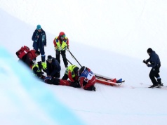 Uderzyła twarzą o stok. Paskudny upadek na igrzyskach