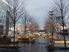 Pijana 15-latka zataczała się na Rynku w Katowicach. Dziewczyna trafiła do szpitala