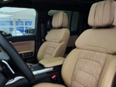 Luksusowy SUV za ułamek ceny Defendera. Oferuje 254 KM, automat, 4×4, a nawet podgrzewaną kanapę