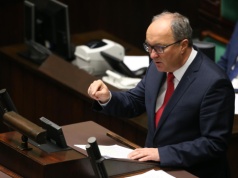 Komisja ds. Służb Specjalnych zbada kontakty Czarzastego i kwestię dostępu do inform…