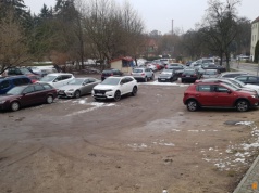 Spór o strzeżony parking w centrum Olsztyna trafił do sądu. Były dzierżawca nie ustępuje, ratusz żąda zwrotu terenu