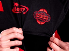 Okolicznościowe koszulki Radomiaka na 50. rocznicę Radomskiego Czerwca ’76