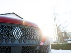 Renault i Dacia podsumowują 2025 r. w Polsce. Bestsellery z dużym wzrostem sprzedaży