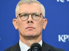 Burza wokół SAFE. Cenckiewicz ujawnia