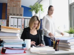 Na co uważać przy obliczaniu odpraw emerytalno-rentowych?