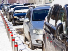 Nowy system popularnej marki miał być przełomem. Kierowcy są pogubieni, producent się wycofuje