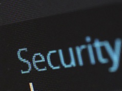 Wojsko radzi: natychmiast zaktualizuj komputer