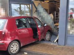 Senior wyjechał po pączki, nagle doszło do wypadku. Interweniowały służby