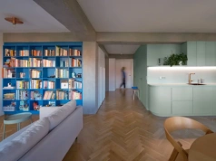 Usunęli niemal wszystkie ściany w bloku z lat 50. Efekt? To mieszkanie zachwyca