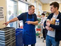 Za takie zachowanie właściciel sklepu może wyprosić klienta. Kilka zasad