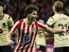 Atletico wysoko pokonało u siebie Barcelonę. Emocji nie brakowało