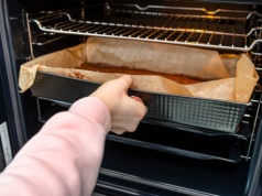 To jedno z najprostszych domowych ciast. Zakazana buchta wraca na stoły