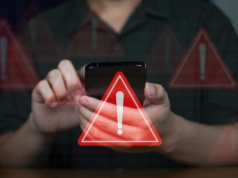 "Hej! Stoję przy kasie i nie mam jak zapłacić. Błagam, podeślij mi kod". W kilka chwil stracisz duże pieniądze