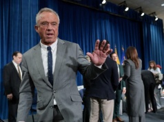 Amerykański minister zdrowia zaskoczył w programie. "Wciągałem kokainę z desek sedesowych"