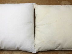 Nie zawsze trzeba kupować nową. Namocz przez noc w roztworze. Efekt rzuca się w oczy