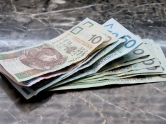 Jak 30-latka straciła 100 tys. zł na fałszywej ofercie pracy? Ostrzeżenie dla poszukujących zatrudnienia!