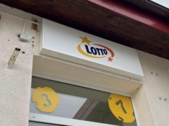 Wysoka wygrana w Lotto na Mazurach. Kupił zdrapkę za 5 zł i zgarnął duże pieniądze