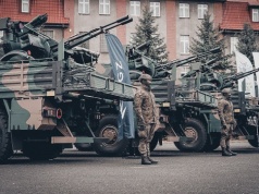 "Potrzebujemy szybkiego wsparcia finansowego dla Polskiej armii" - mówili goście "Radia Szczecin na Wieczór"