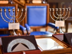 Prof. Adamczyk-Garbowska i o. Mazanka z Nagrodą im. ks. Musiała