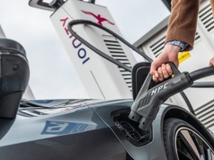 IONITY obniża ceny na ładowanie w Polsce. Start w najwyższym pakiecie od 1,86 zł/kWh