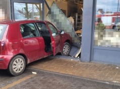 Incydent w tłusty czwarek w Bytomiu. Mężczyzna wjechał autem do cukierni