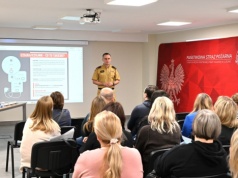 Ponad 900 czujek dymu i czadu trafi do potrzebujących mieszkańców Lublina. PSP stawia na profilaktykę i edukację