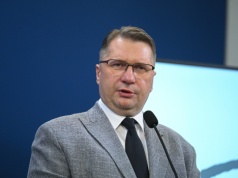 Status osoby najbliższej. Czarnek: Na to pozwolić nie można!