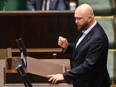 NIE DLA KOMISJI NADZWYCZAJNEJ ds. ustawy o „statusie osób najbliższych”