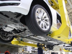 Szok u znanego producenta aut. Od roku nie wyprodukował ani jednego pojazdu