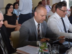 Dwa banki chcą udzielić chwilówki burmistrzowi Nysy