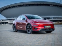 Skończyły się dopłaty, zaczęły rabaty. Tesla premiuje kierowców, którzy płacą gotówką
