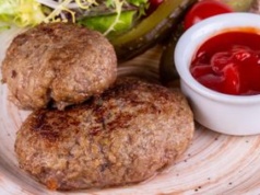 Na Środę Popielcową przed wojną robiono te kotlety. Dziś mało kto o nich pamięta, a to świetne rozwiązanie