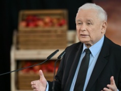 Prezes ma traumę, to dlatego PiS jest przeciwko SAFE. "Przewrót kopernikański"