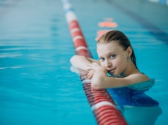 Nauka pływania w ferie – zapisz dziecko już dziś!
