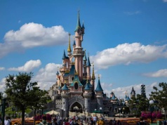 Disneyland w zasięgu ręki 🎢🏰 Loty do Paryża i noclegi blisko parku za 969 PLN 😎 Bilet wstępu od 354 PLN ❗️