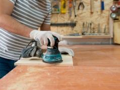 Szlifierka taśmowa - przewodnik po funkcjach i zastosowaniach