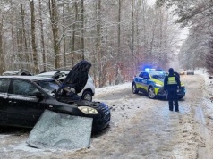 36-latek bez prawa jazdy spowodował wypadek i przekupił inną osobę, by wzięła winę na siebie