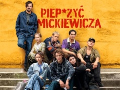 Piep*zyć Mickiewicza 3: gdzie obejrzeć poprzednie filmy online? Sprawdzamy