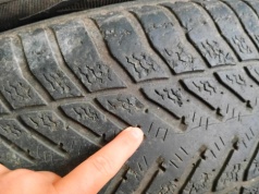 Mandat za stare opony. Możesz mieć 1,6 mm bieżnika, a i tak go dostaniesz