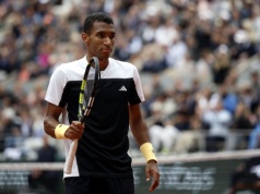 Były mistrz pokonał faworyta gospodarzy. Historyczne zwycięstwo Kazacha